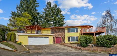 3457 Champlain Court NW Salem OR 97304