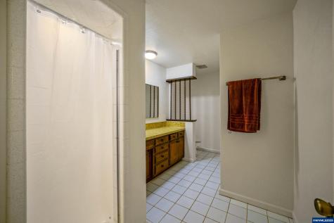 3457 Champlain Court NW Salem OR 97304