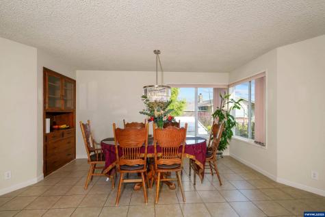 3457 Champlain Court NW Salem OR 97304