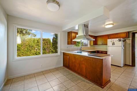 3457 Champlain Court NW Salem OR 97304