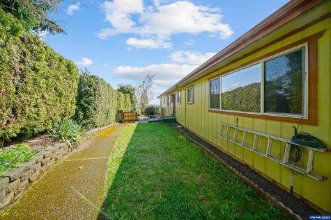3457 Champlain Court NW Salem OR 97304