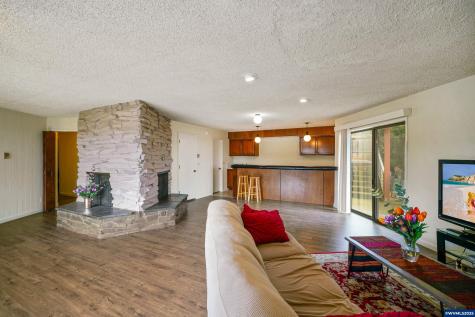 3457 Champlain Court NW Salem OR 97304