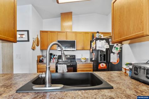 7530 6th Street SE Turner OR 97392