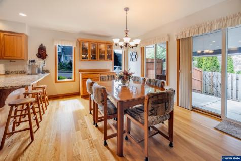 1115 Skookum Drive Silverton OR 97381