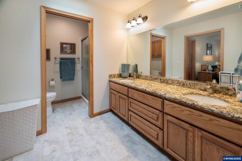 1115 Skookum Drive Silverton OR 97381