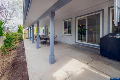 1115 Skookum Drive Silverton OR 97381