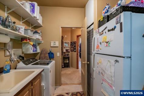 192 Holloway Heights Brownsville OR 97327