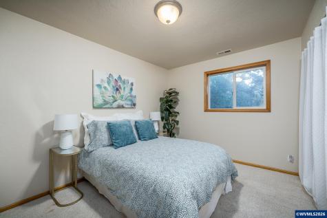 1520 Laurel Heights Drive NW Albany OR 97321