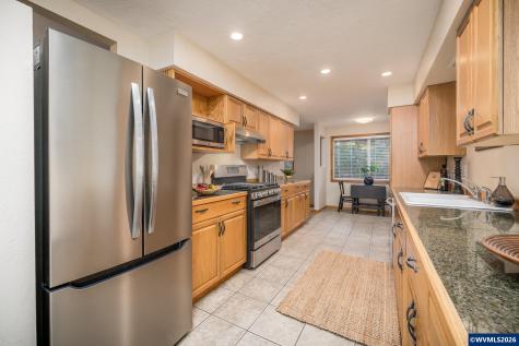 1520 Laurel Heights Drive NW Albany OR 97321