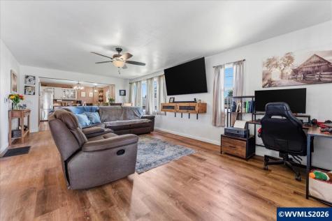 321 W Virginia Street Stayton OR 97383