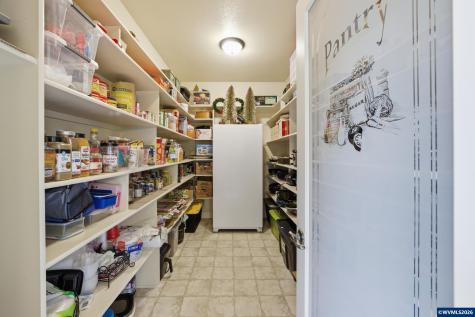 1625 Gemma Street NW Salem OR 97304