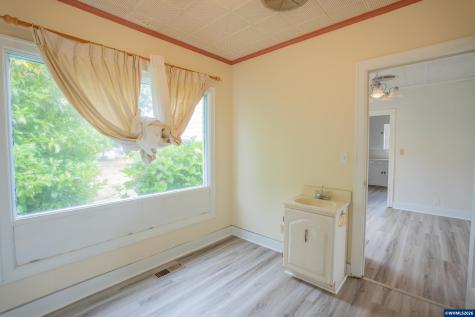 399 S Main Street Lebanon OR 97355