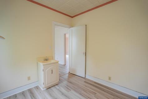 399 S Main Street Lebanon OR 97355