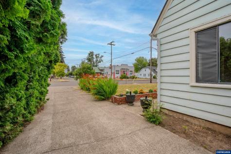 399 S Main Street Lebanon OR 97355