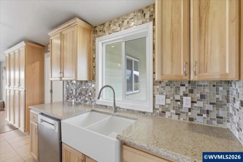 39129 Groshong Road NE Albany OR 97321