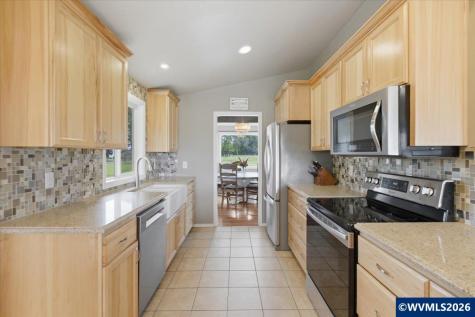 39129 Groshong Road NE Albany OR 97321