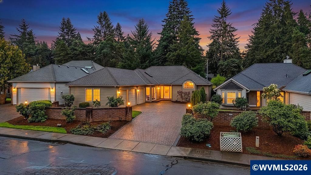 1918 Spicetree Lane SE Salem OR 97306