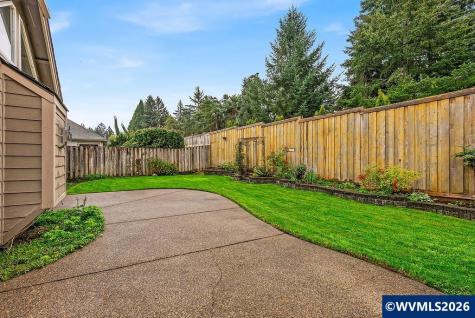 1918 Spicetree Lane SE Salem OR 97306
