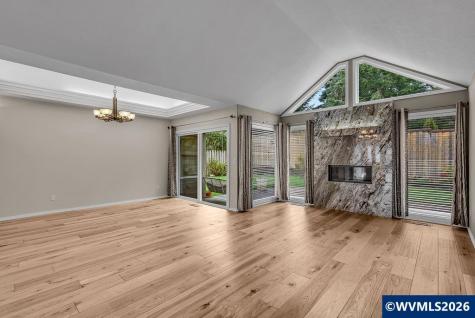 1918 Spicetree Lane SE Salem OR 97306
