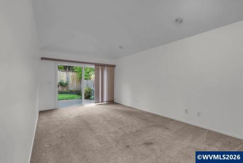 1918 Spicetree Lane SE Salem OR 97306