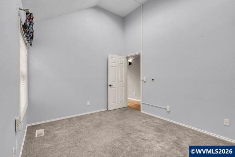 1918 Spicetree Lane SE Salem OR 97306