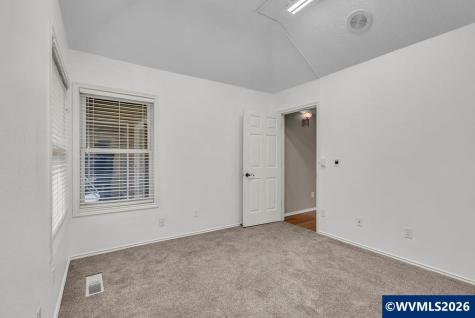 1918 Spicetree Lane SE Salem OR 97306