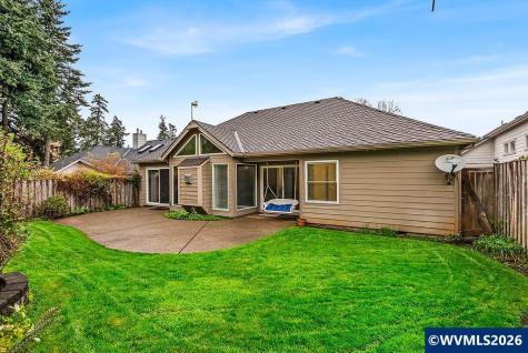 1918 Spicetree Lane SE Salem OR 97306