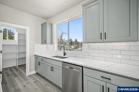 3282 Felton Street S Salem OR 97302