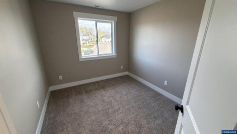 597 NE Evergreen Avenue Dallas OR 97338