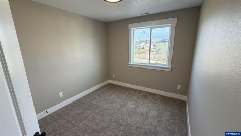 597 NE Evergreen Avenue Dallas OR 97338