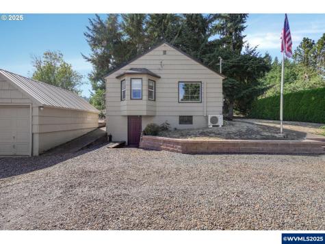 4370 Eagle Crest Road NW Salem OR 97304