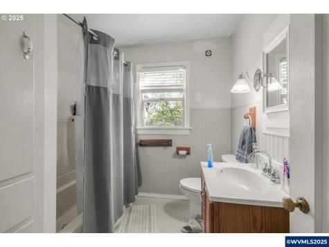 4370 Eagle Crest Road NW Salem OR 97304