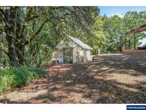 4370 Eagle Crest Road NW Salem OR 97304