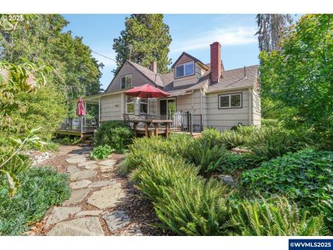 4370 Eagle Crest Road NW Salem OR 97304