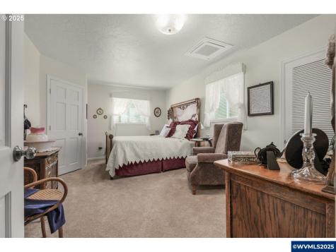 4370 Eagle Crest Road NW Salem OR 97304