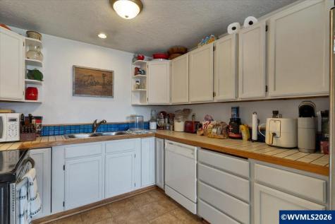 155 S 7th Street Jefferson OR 97352