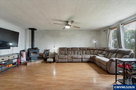 155 S 7th Street Jefferson OR 97352
