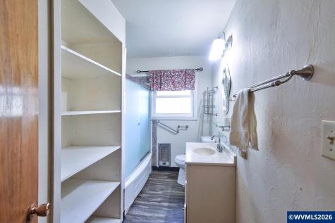 736 Dalke Street E Monmouth OR 97361