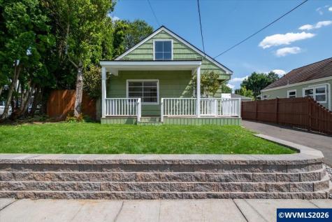 1020 N 3rd Street Woodburn OR 97071