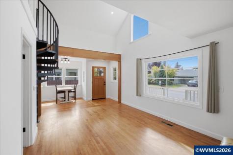 1020 N 3rd Street Woodburn OR 97071