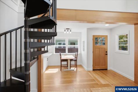 1020 N 3rd Street Woodburn OR 97071