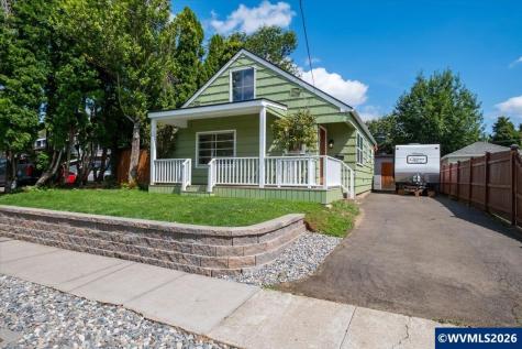 1020 N 3rd Street Woodburn OR 97071