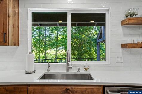 461 SE Walnut Avenue Dallas OR 97338