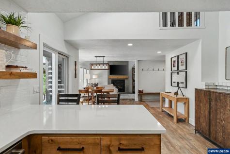 461 SE Walnut Avenue Dallas OR 97338