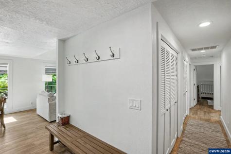 461 SE Walnut Avenue Dallas OR 97338