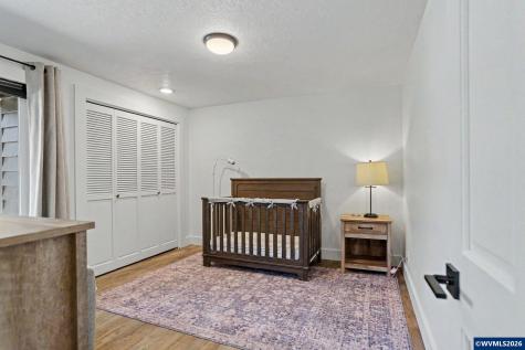 461 SE Walnut Avenue Dallas OR 97338