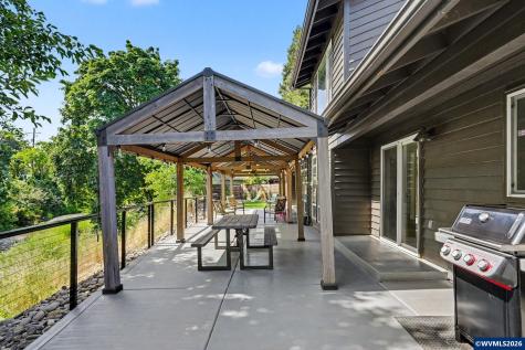 461 SE Walnut Avenue Dallas OR 97338