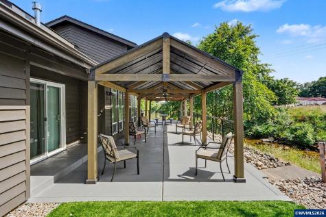 461 SE Walnut Avenue Dallas OR 97338