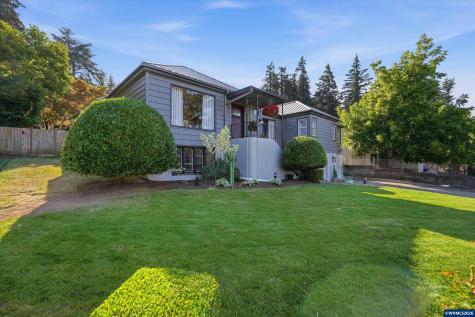 1451 Narcissus Court NW Salem OR 97304