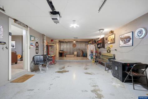 1451 Narcissus Court NW Salem OR 97304